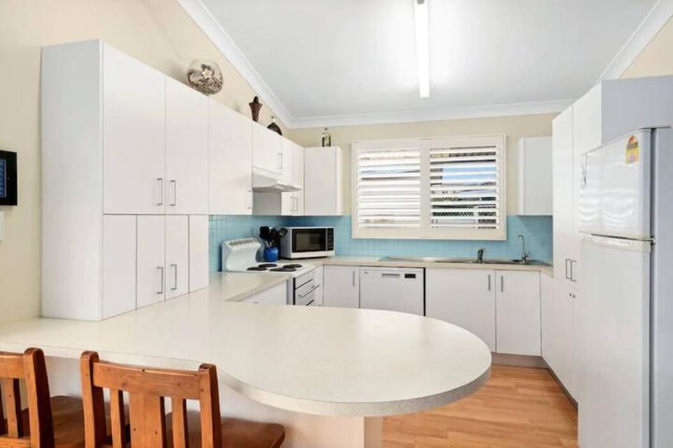 Renovated kitchen, fully equipped