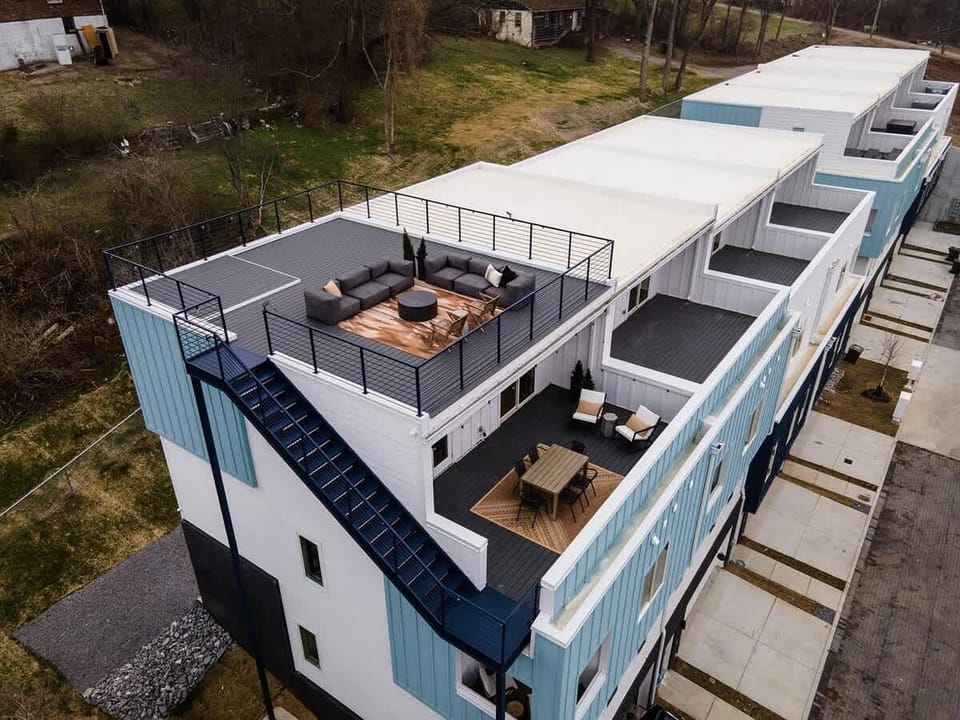 This home has two large rooftops with expansive views of the Nashville Skyline