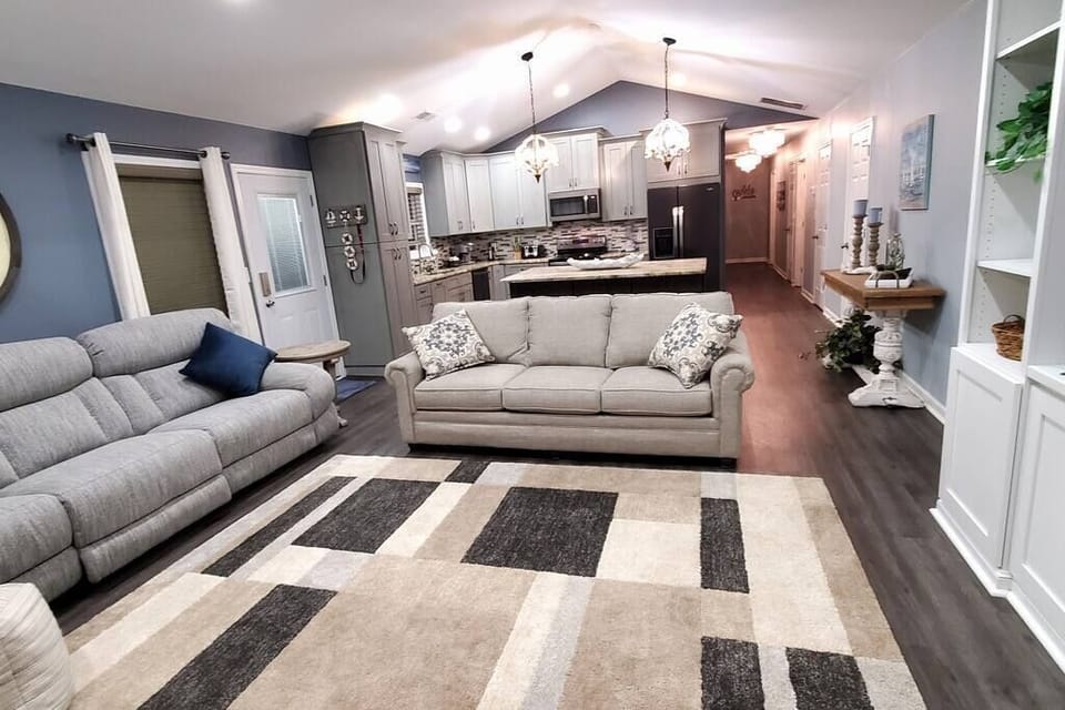 Open-plan living is ideal for large groups to spend quality time together (1)