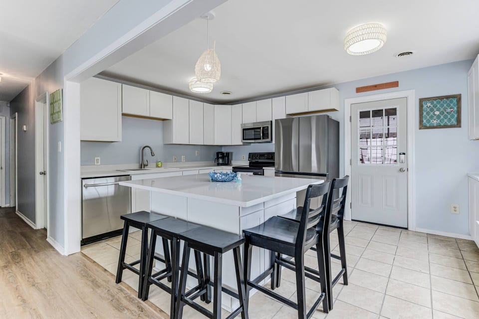 Brand new updated kitchen!