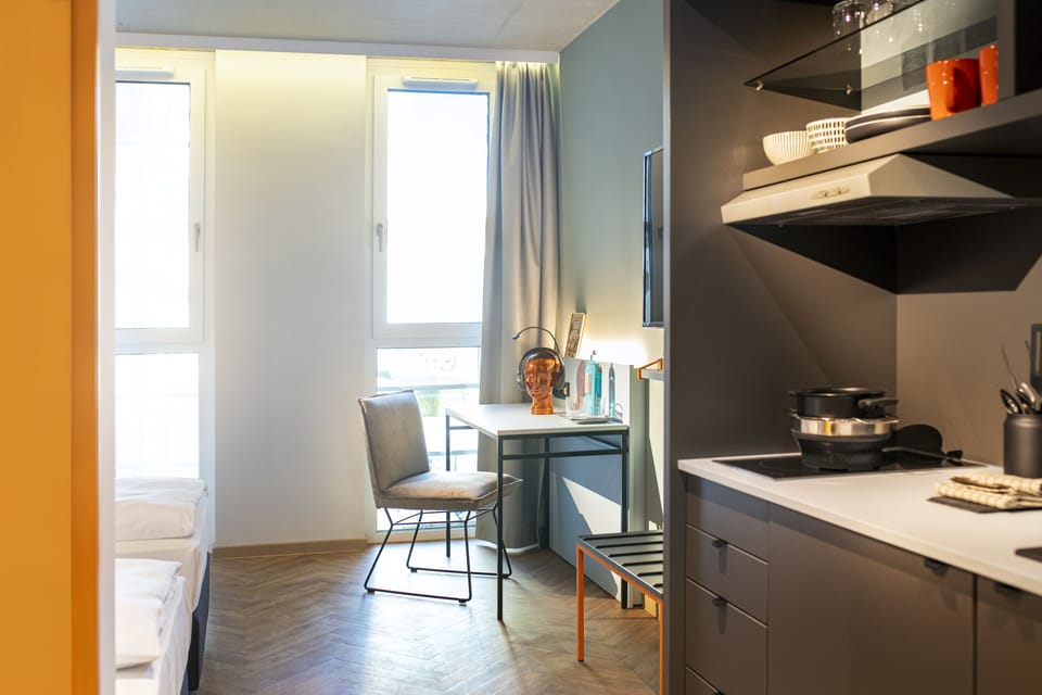 Studio | Desk, free WiFi, bed sheets