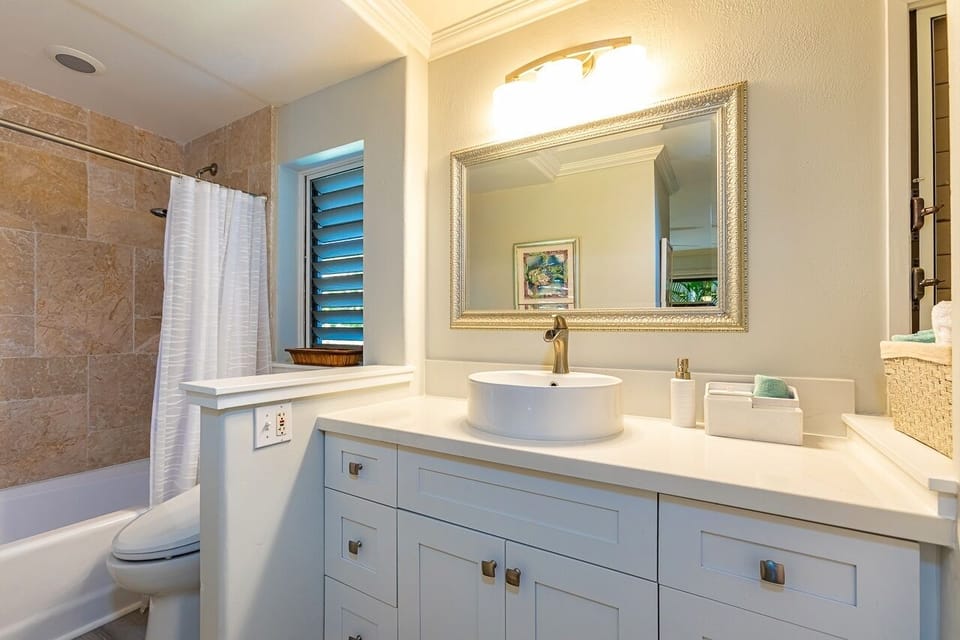 Wailea Ekolu 1603 2 Bedroom Condo Apartment in Wailea