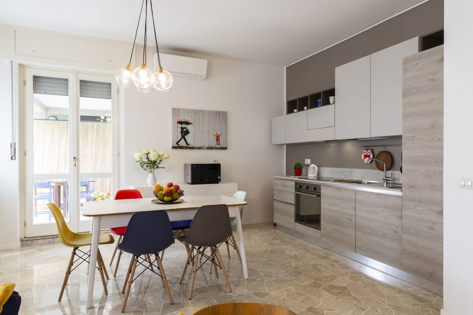 Superior Apartment | Private kitchen | Full-size fridge, microwave, oven, stovetop