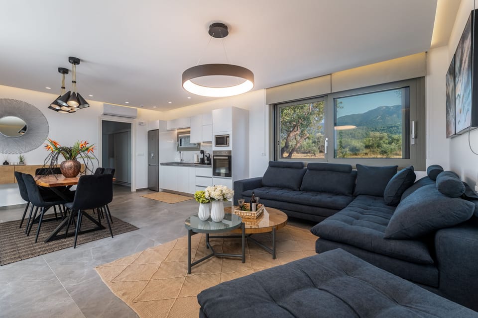 Panoramic Villa, 2 Bedrooms, Private Pool, Ground Floor | Living area | 46-inch Smart TV with cable channels, TV