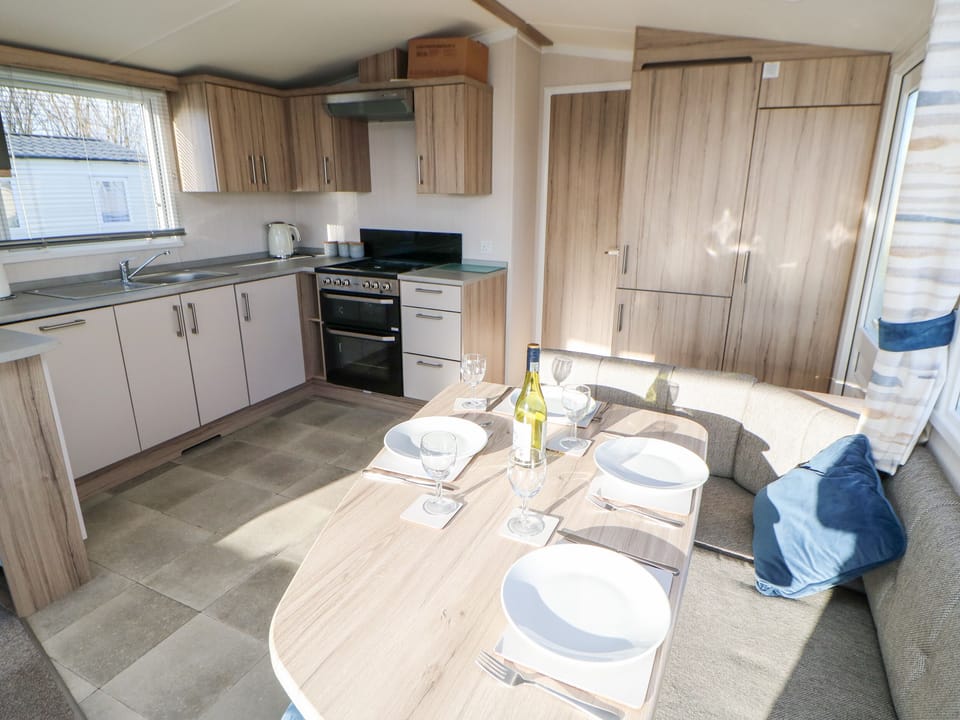 Fridge, dishwasher, electric kettle, toaster