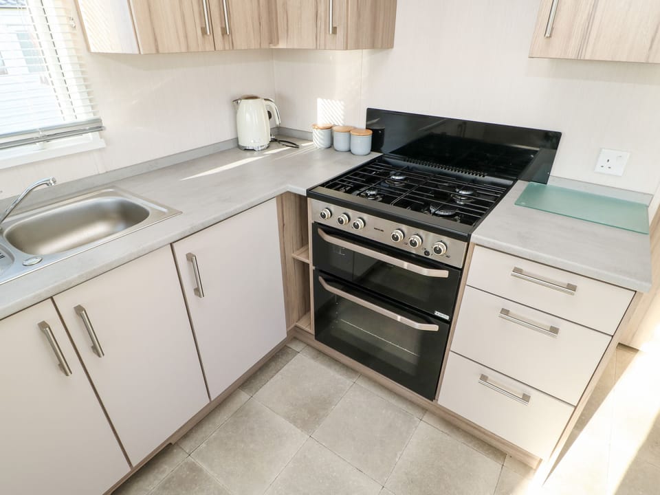 Fridge, dishwasher, electric kettle, toaster