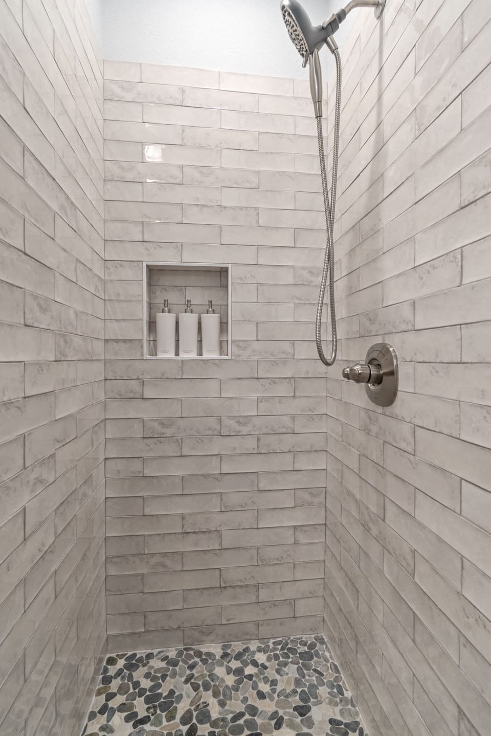 The Benjamin I-Bathroom 1 Shower
