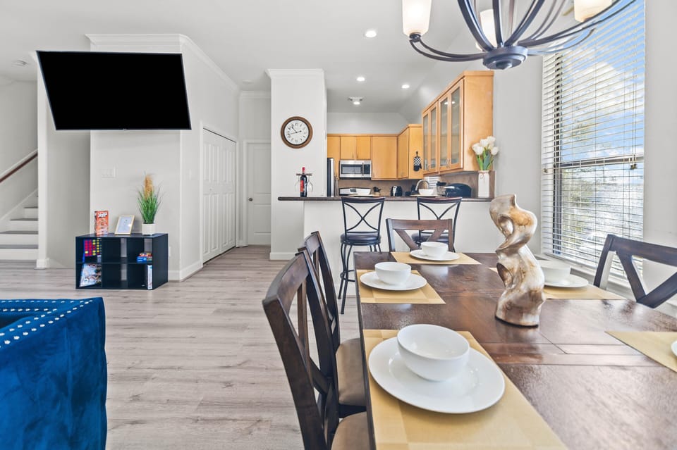 Open concept allows for tv to be watched from basically anywhere!