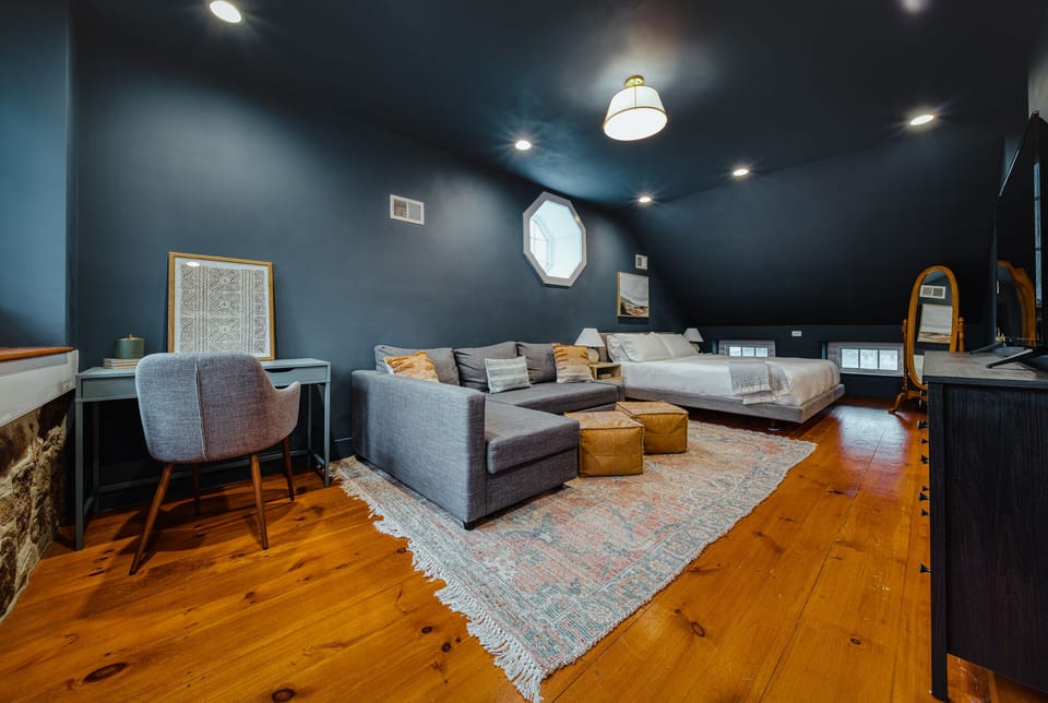 Master Bedroom (1)