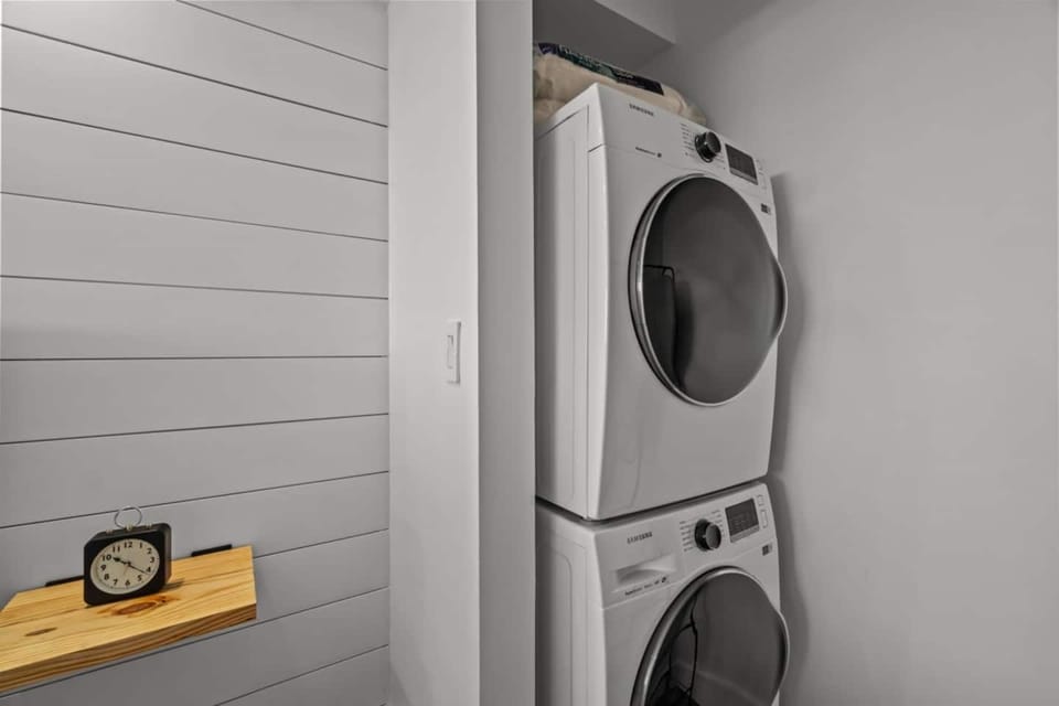 Samsung washer and dryer closet