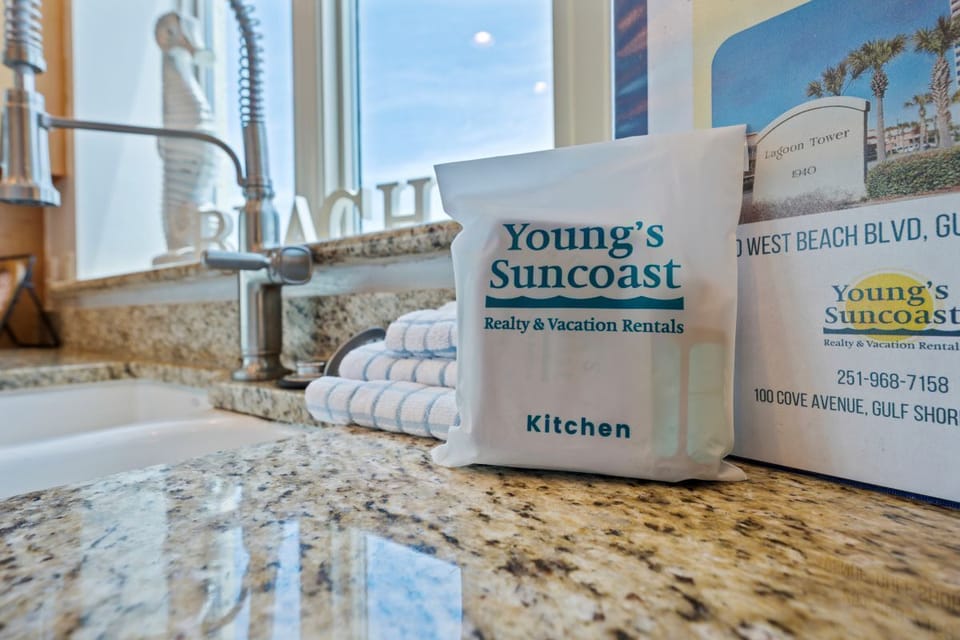 Lagoon Tower 902 Kitchen Amenity Packages