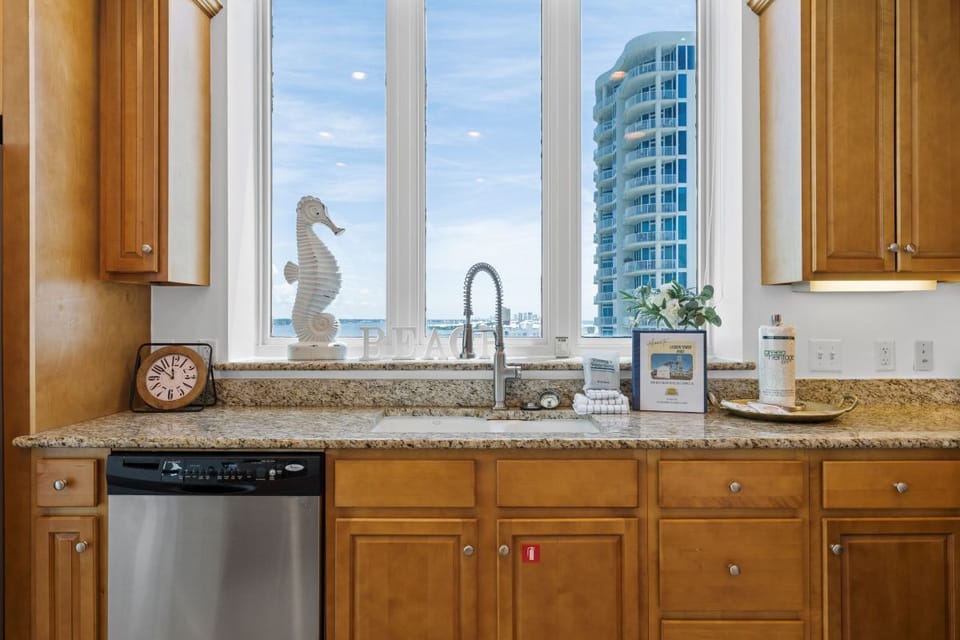 Lagoon Tower 902 Fully Equipped Kitchen