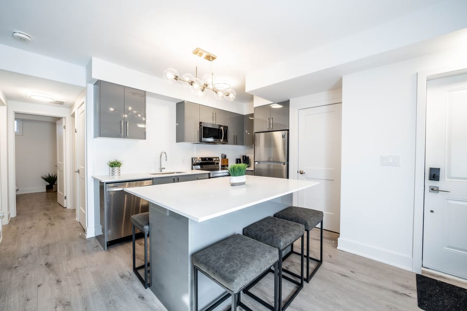 A fully equipped kitchen with at home amenities.