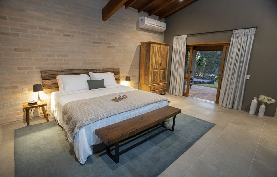 CANTO DA BRISA | 1 bedroom, premium bedding, down comforters, pillowtop beds