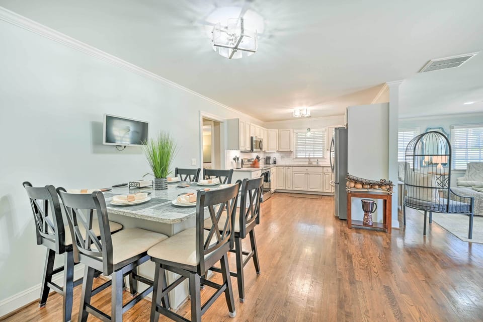 Dining Area | Dishware/Flatware | Trash Bags/Paper Towels