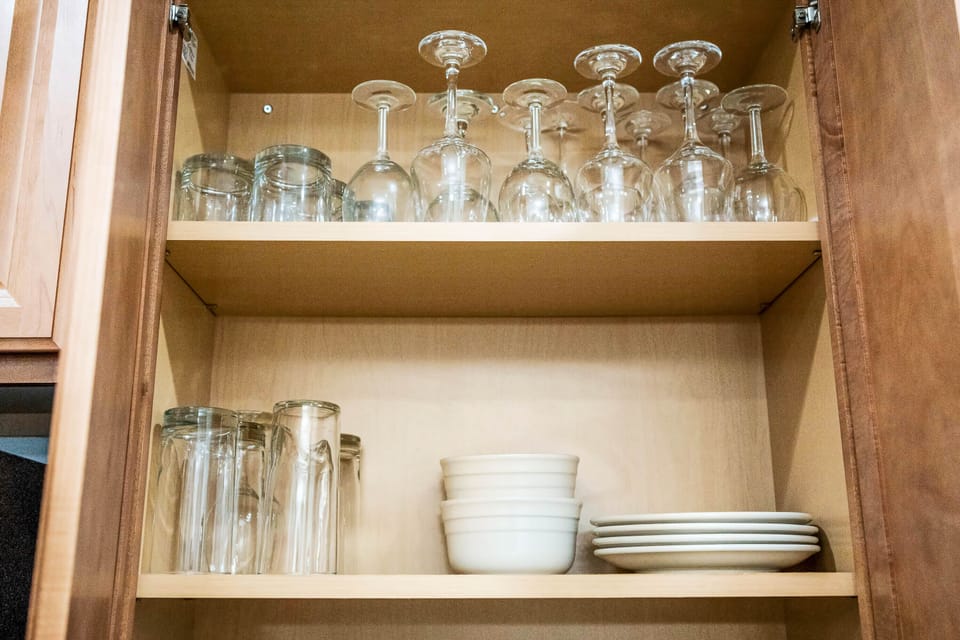 Abundant kitchen utensils