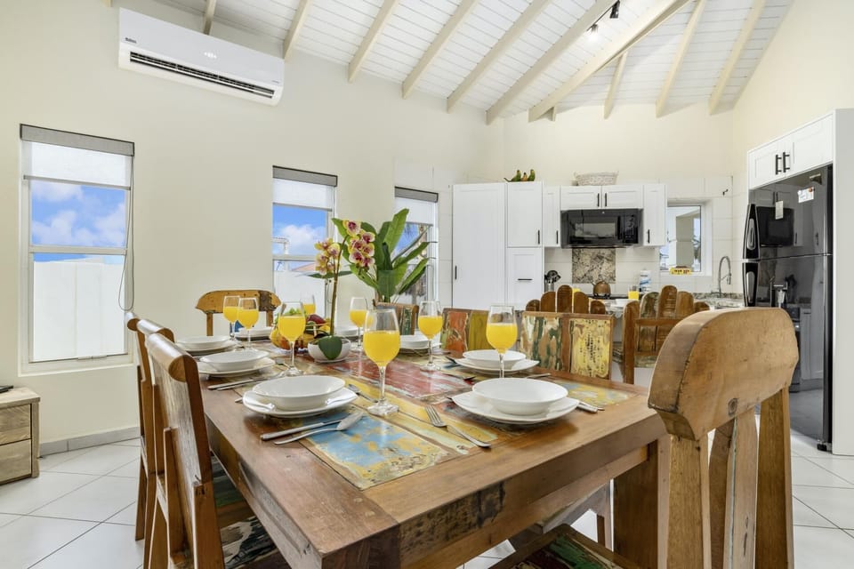 Palm Beach 2-bed with your own private pool! (9292)