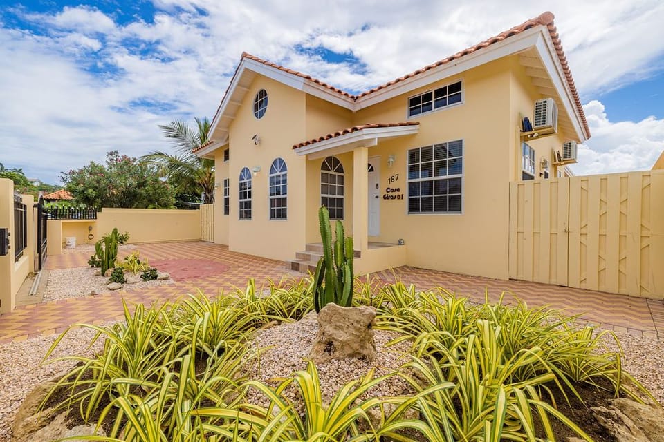 This 120 sqm villa provides peace and tranquility for 6 guests. The atmosphere is bright and peaceful. There are three bedrooms and two bathrooms in the house.