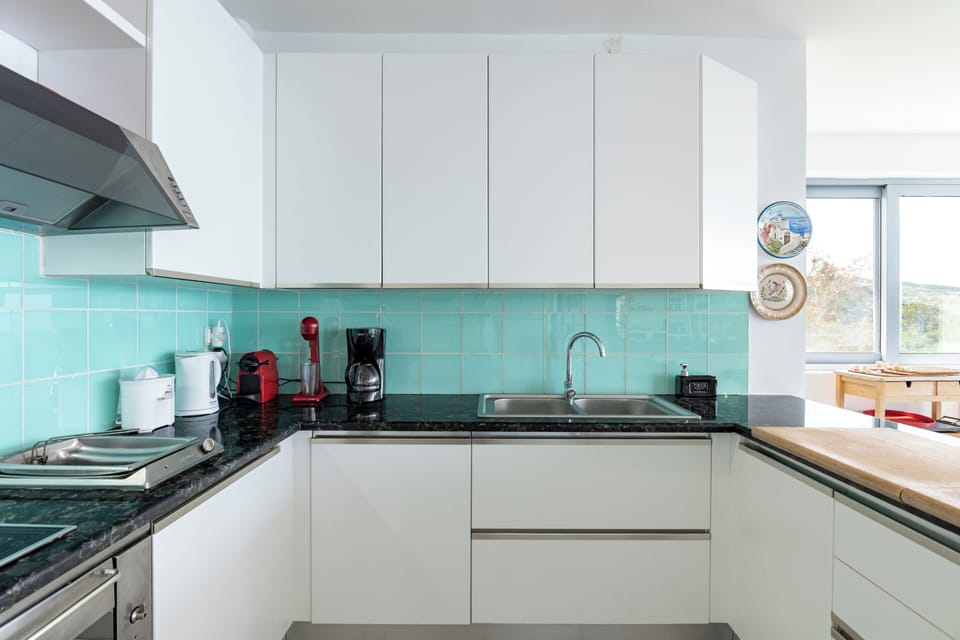 Luxury Villa, 6 Bedrooms | Private kitchen | Fridge, microwave, oven, stovetop