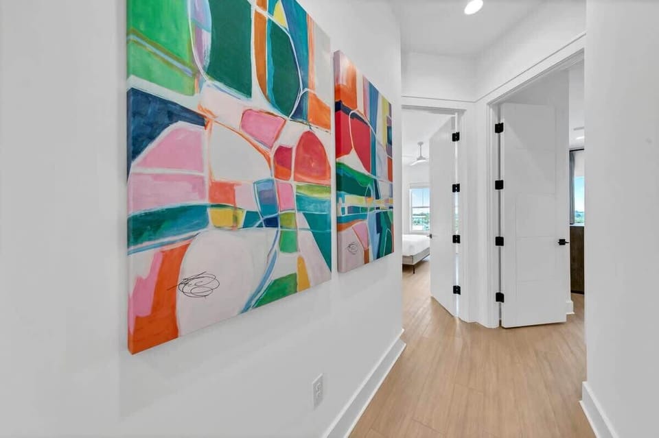 Entry to third floor bedrooms