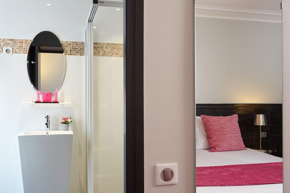 Superior Plus Room | In-room safe, desk, blackout drapes, free WiFi