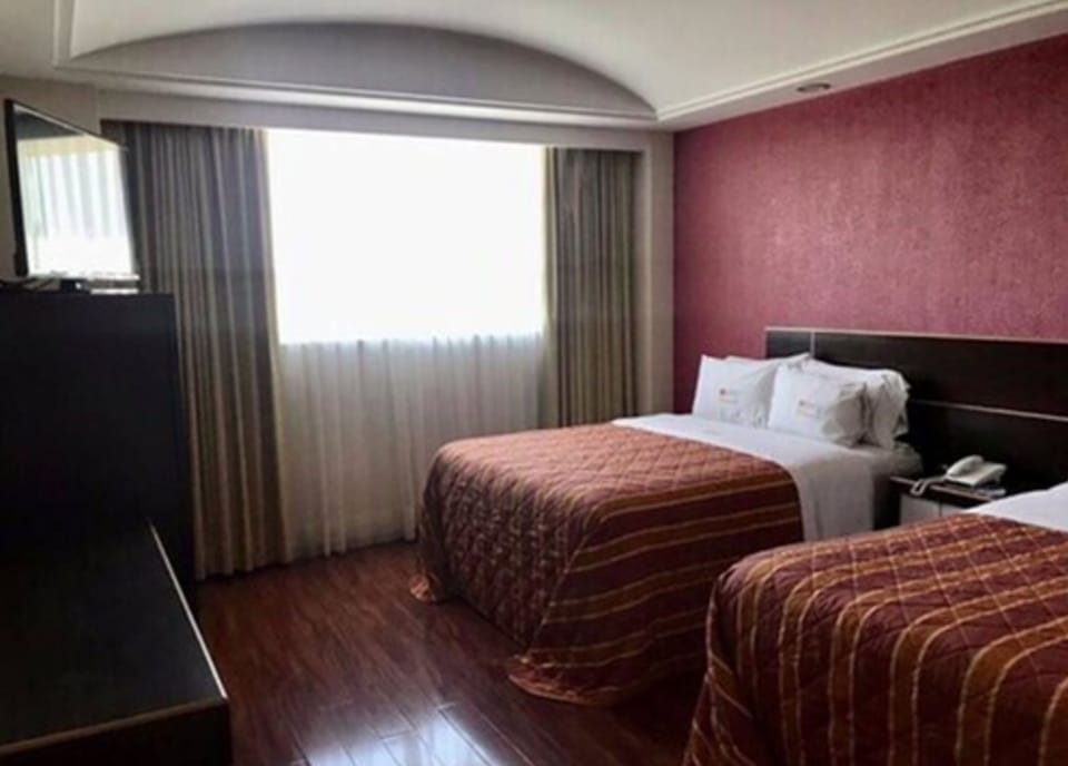 Suite, Sauna | Minibar