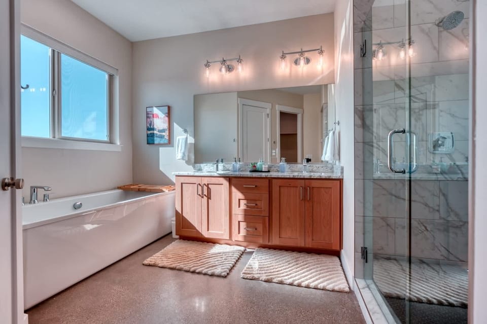 Spacious Master Ensuite Bathroom 1 (upstairs) at The Sandcastle in Kanab.