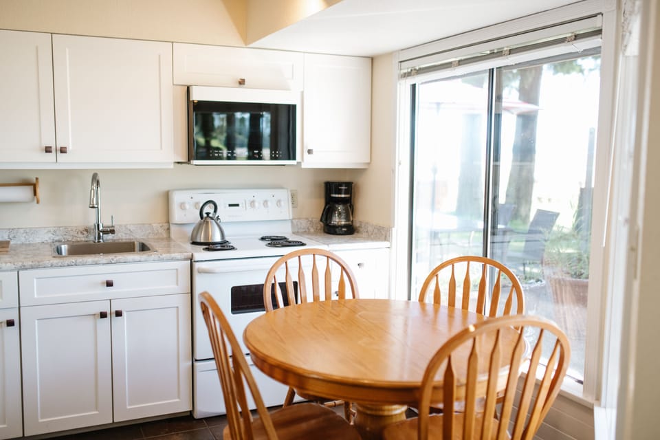 One Bedroom Duplex - Beachfront | Individually decorated, individually furnished, blackout drapes