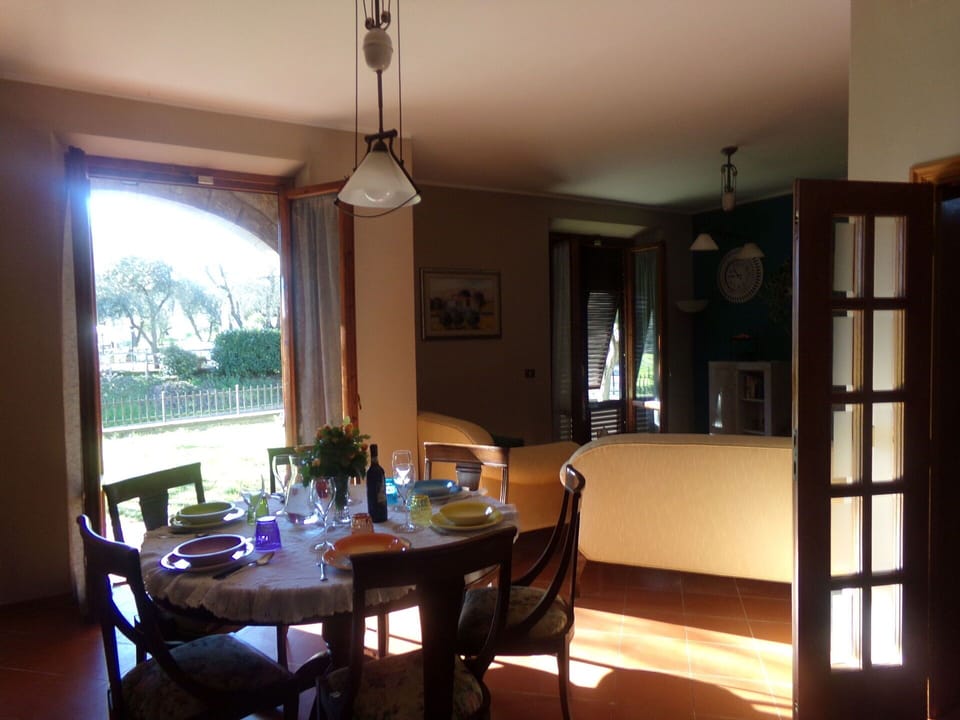 Dining Room, Food