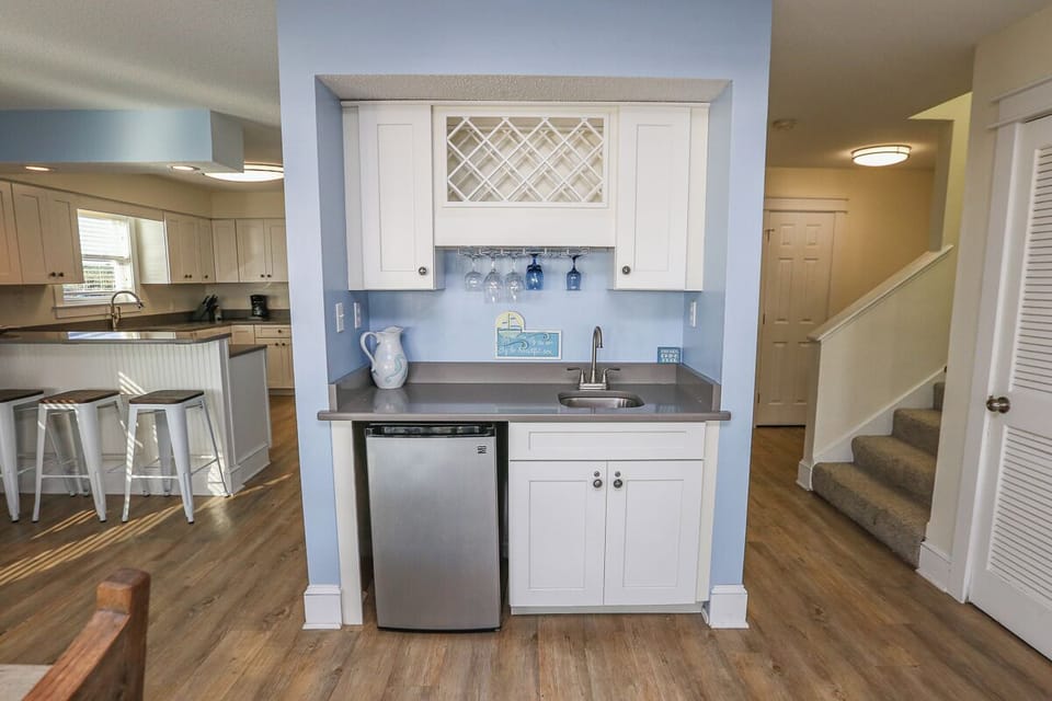Wet Bar 2024