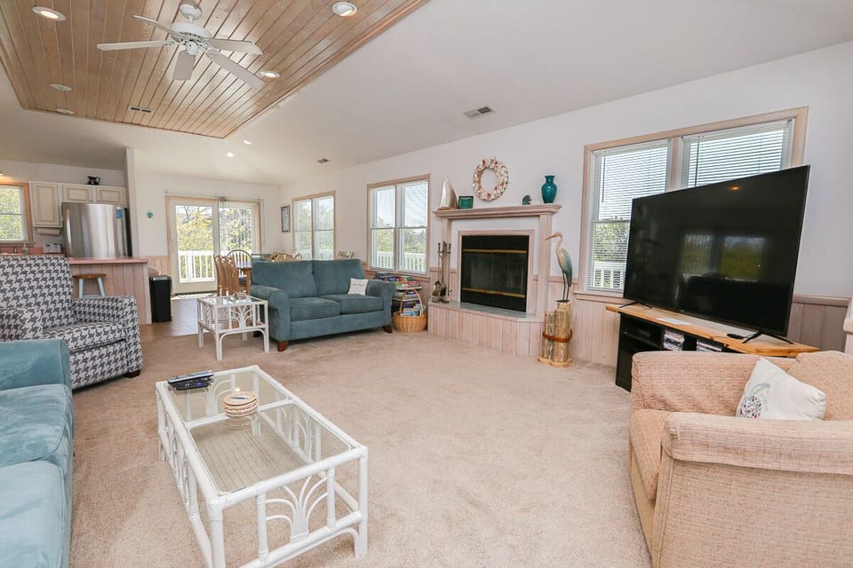 Living Room 2024