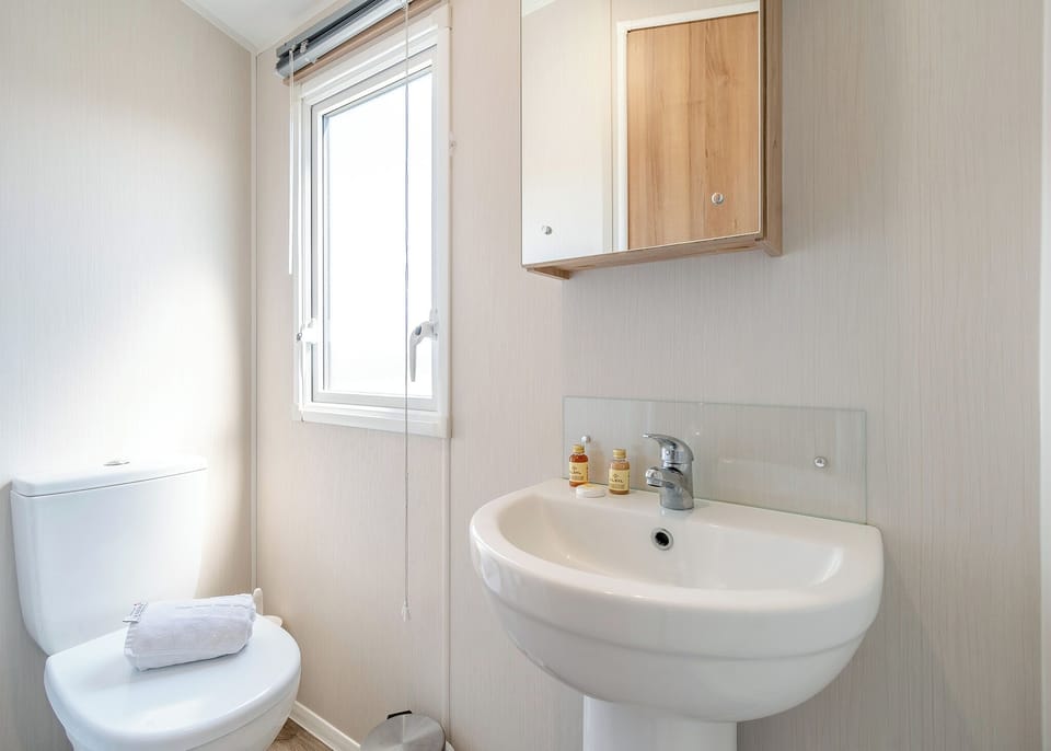 Bathroom, Toilet