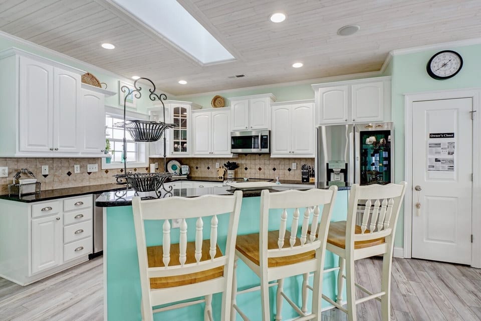 Kitchen Island