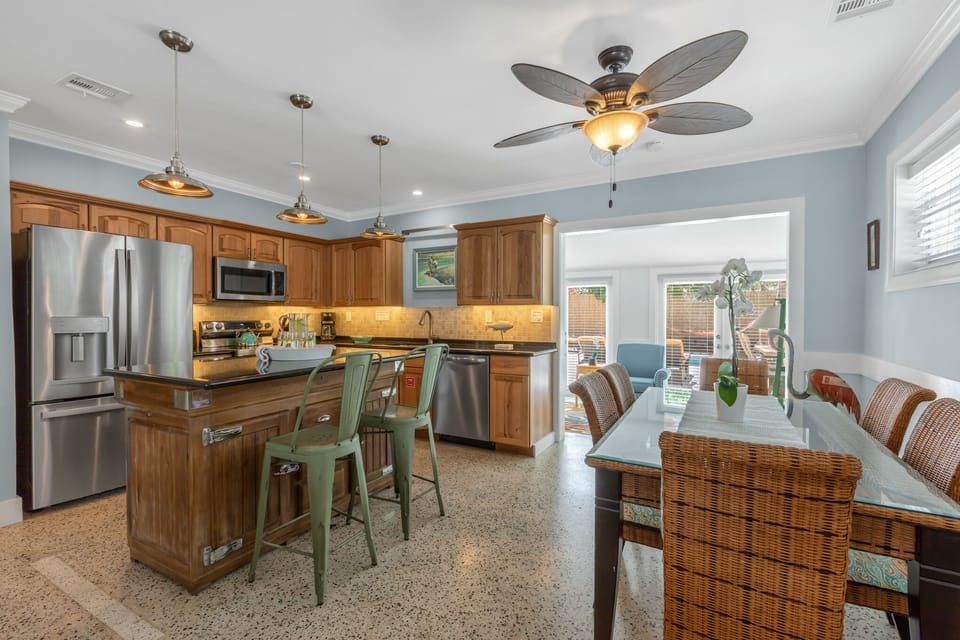 Fully equipped kitchen