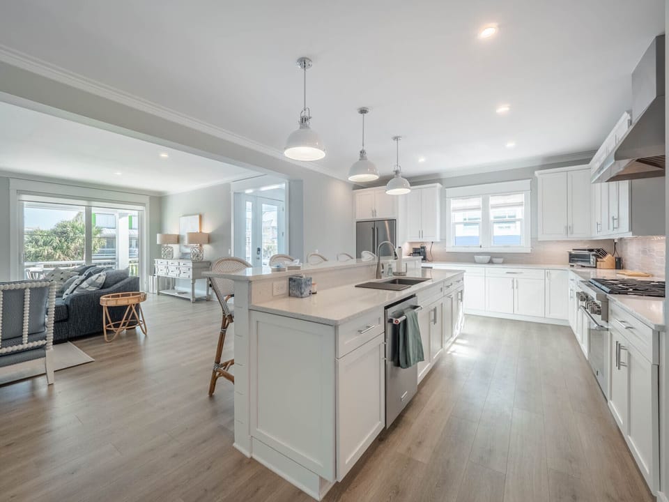 Fully Equipped Kitchen with Stainless Steel Appliances