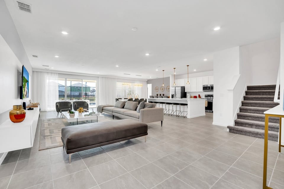 2395 Rama Dr_03.jpg