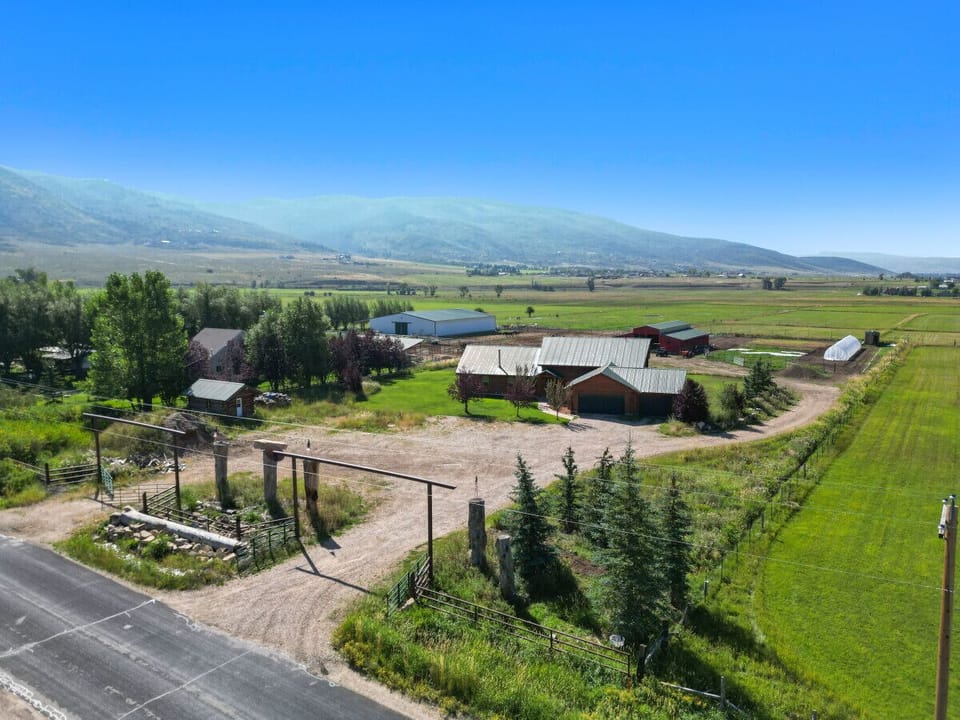 Welcome to Splendor Valley Farms - Located in the beautiful farming community of Kamas