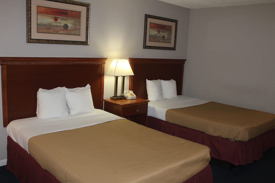 Standard Single Room, 2 Bedrooms | Desk, laptop workspace, soundproofing, free WiFi