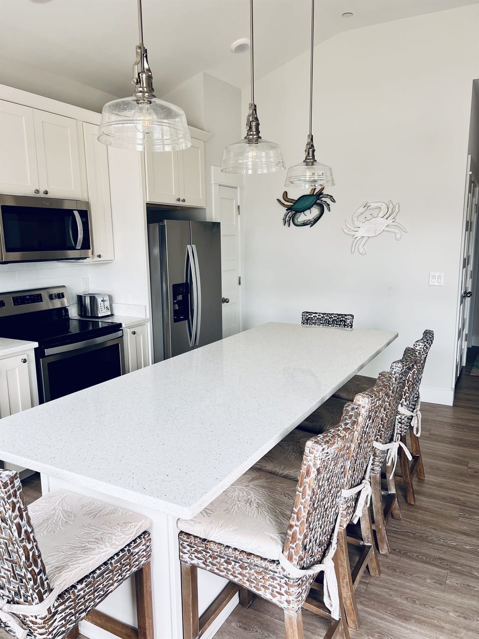 Sparkling Quartz dining