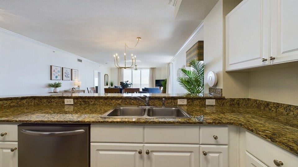 Full kitchen with updated appliances and all the cooking essentials