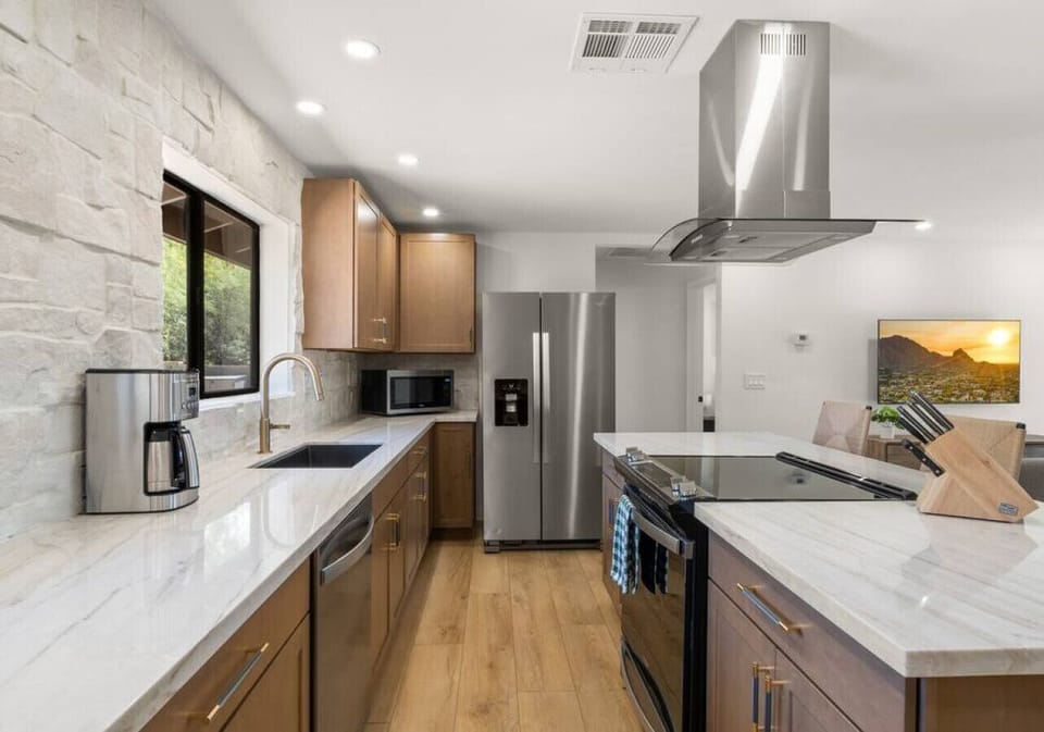 [Guest House] Large open kitchen