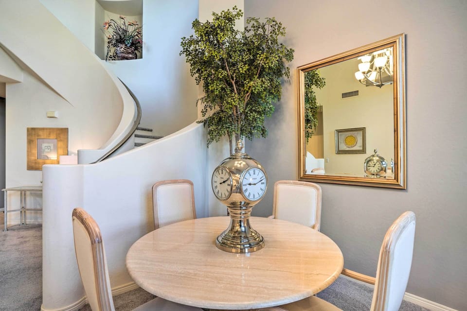 Dining Area | 1st Floor | Dishware/Flatware Provided | Free WiFi