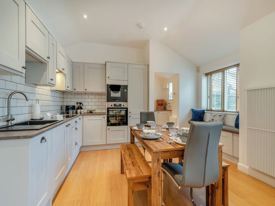 Interior | The Cottage, Upper Midhope