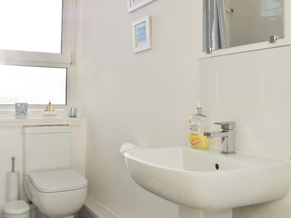 Bathroom | Seasider, Whitby