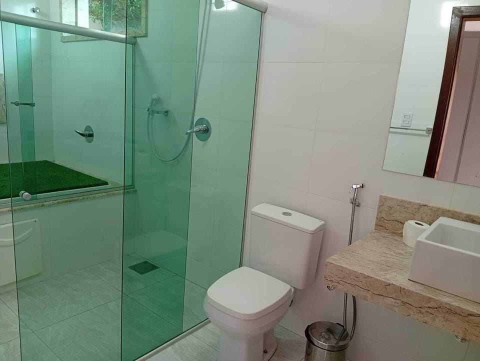 Luxury Double Room | Bathroom | Shower, free toiletries, towels