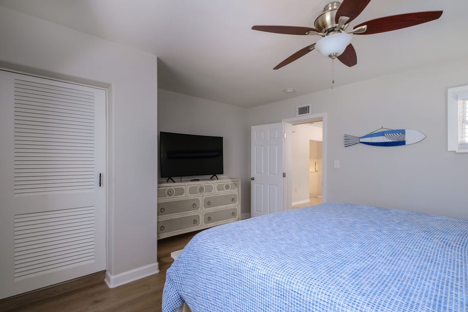 Bedroom with TV and king bed!