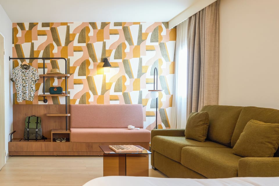 Family Room, 1 Double Bed with Sofa bed | Memory foam beds, individually decorated, individually furnished, desk
