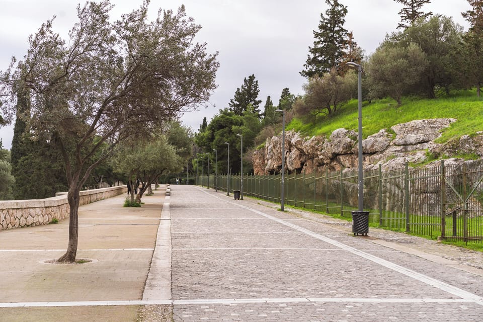 Modern, calm design in the heart of Athens historic center. ACROPOIS VIEW ATHENS