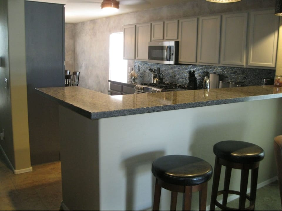 Breakfast Bar
