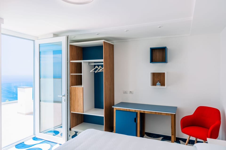 Superior Room | Down comforters, minibar, in-room safe, desk